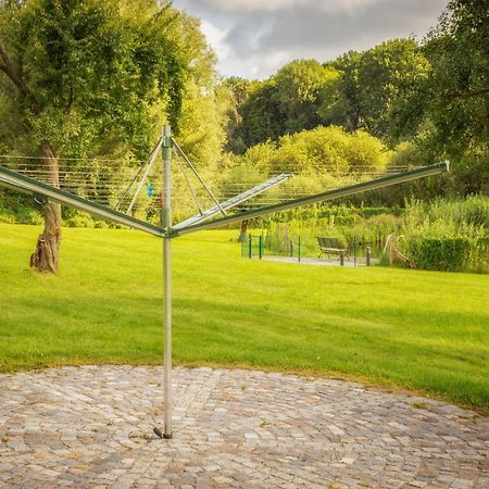 J1 Idyllisches Ferienhaus Mit Seeblick Julchendorf エクステリア 写真