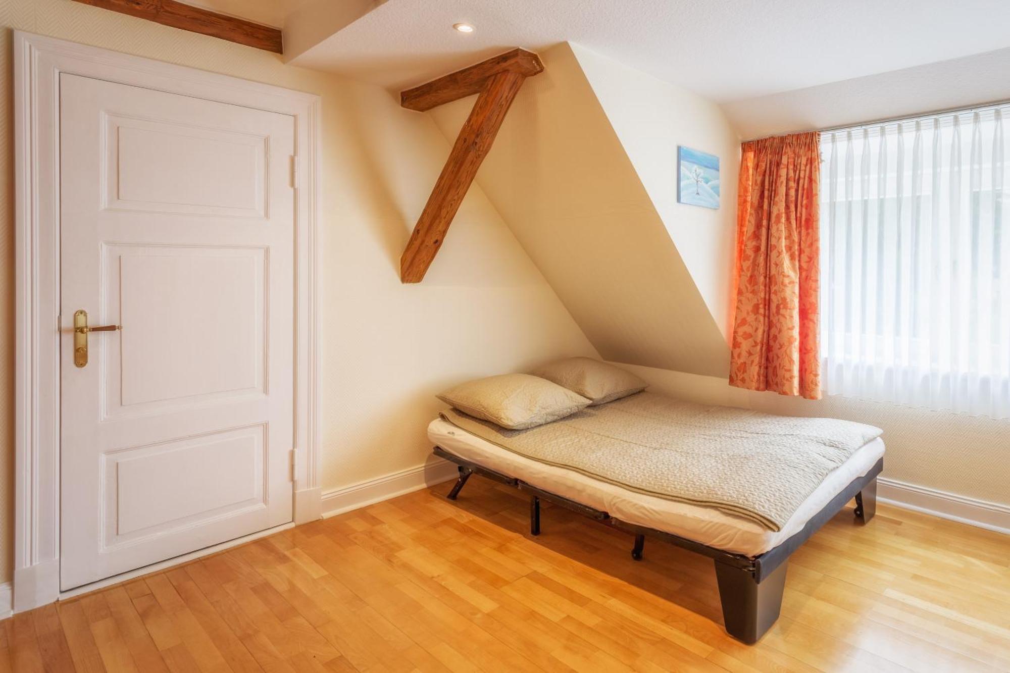J1 Idyllisches Ferienhaus Mit Seeblick Julchendorf エクステリア 写真